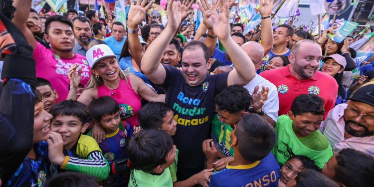 Roberto Cidade tem 26,3% e cola no primeiro colocado, diz Futura Inteligência