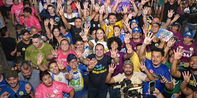 Coligação de Roberto Cidade faz quatro caminhadas simultâneas em bairros de Manaus