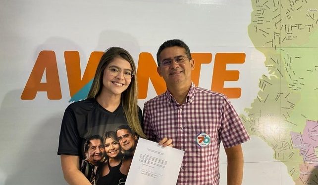 Contratos milionários da Prefeitura beneficiam filha e parentes do marido da filha de David Almeida