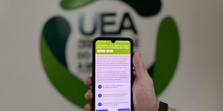 App do Pré-Vest UEA: nova versão realiza simulados para testar conhecimento dos candidatos ao Vestibular e SIS