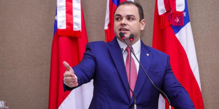 Presidente Roberto Cidade irá liderar comitiva de parlamentares para debater sobre o ‘tarifaço americano’ com a Suframa e a Sedecti