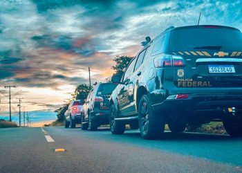 Policiais do AM são presos em operação da PF acusados de sequestro e tortura