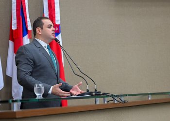 Roberto Cidade anuncia ação judicial contra a Amazonas Energia por deixar Manicoré às escuras há mais de dois meses