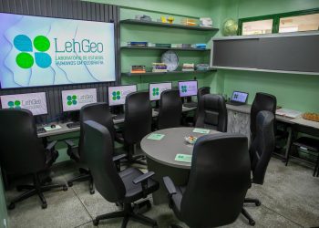 UEA fortalece pesquisa em Geografia com novo laboratório na ENS
