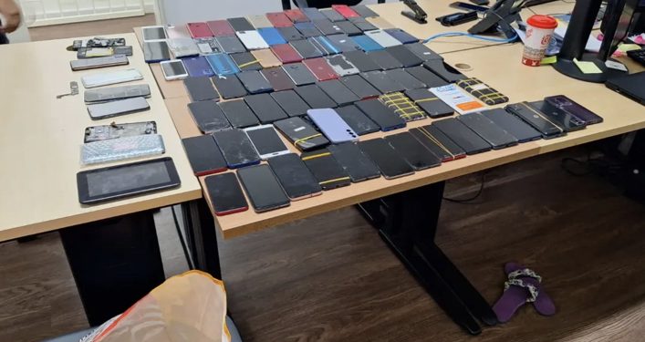 Polícia prende venezuelano com celular roubado e mais 90 aparelhos são apreendidos em loja em Manaus