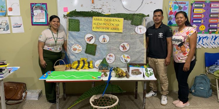 Curso de Pedagogia do Cestb/UEA promove atividades sobre cultura indígena em escolas estaduais e municipais de Tabatinga