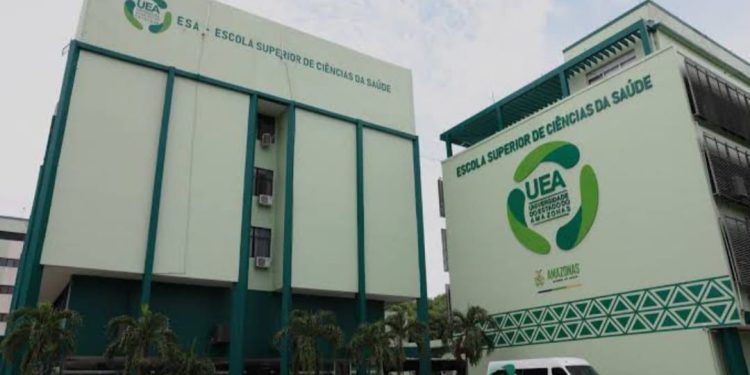 Com presença de especialistas locais e nacionais, UEA sedia V Gastrohepato Manaus