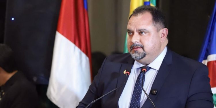 Delegado Paulo Mavignier recebe título de Cidadão Humaitaense por atuação na segurança pública