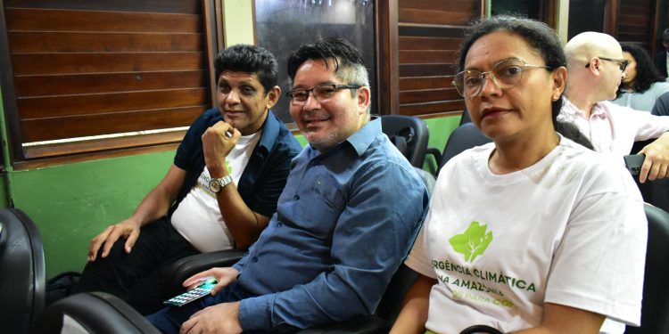 Em parceria com UEA, instituições promovem debates no “Seminário Emergência Climática na Amazônia: Diálogos para a COP30”