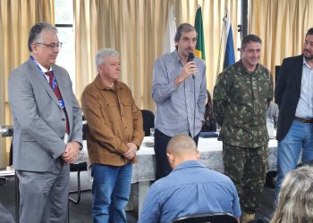 Delegacia da Receita Federal em Varginha homenageia projetos da UEA