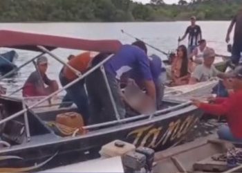 Menino de 3 anos perde a vida ao cair em lago em meio a mudança no AM