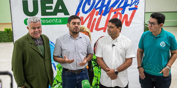 Parintins 2025: UEA estreia no festival com programa exaltando as tradições azul e vermelho