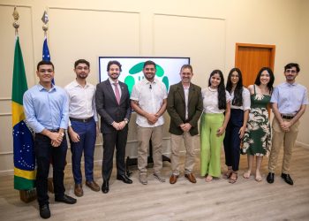 Equipe de Direito da UEA recebe menção honrosa por conquista nacional