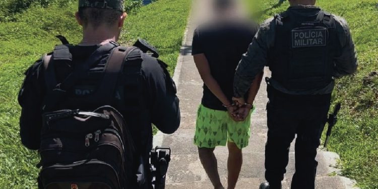 Polícia Civil prende homem por estupro de vulnerável e agressão contra a enteada no interior do AM