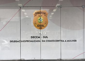 Homem é preso após enviar mais de 100 mensagens para ex e perseguiu mulher em Manaus