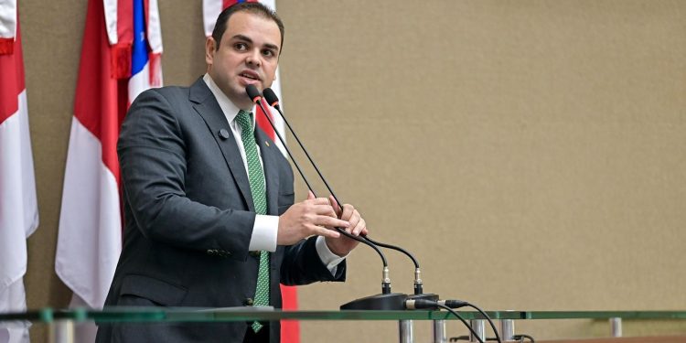 Projeto de Roberto Cidade aprovado na Assembleia torna obrigatória a notificação de acidentes domésticos com crianças e adolescentes no Amazonas
