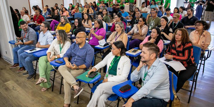 UEA investe na qualificação de secretários para aprimorar gestão acadêmica