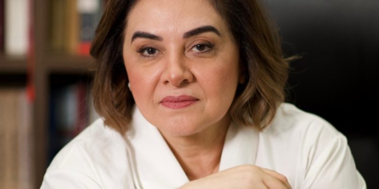 ’Falta organização e cuidado’: Maria do Carmo responde seguidores e fala sobre saúde pública