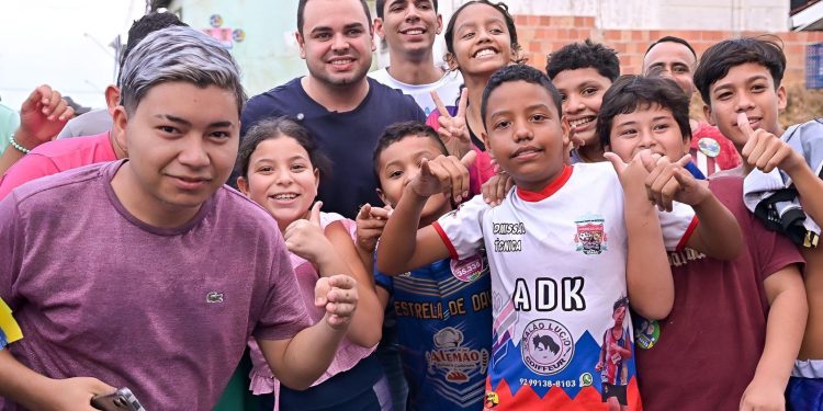 Roberto Cidade destaca leis de sua autoria em defesa dos direitos da criança e do adolescente