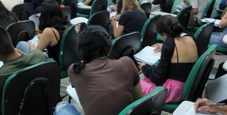 Pré-vestibular da UEA: AprovENS tem inscrições prorrogadas para turma Super Intensivo SIS 3
