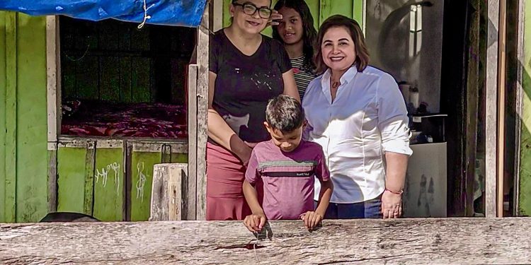 Pré-candidata ao governo, Maria do Carmo diz que proteção das famílias será prioridade