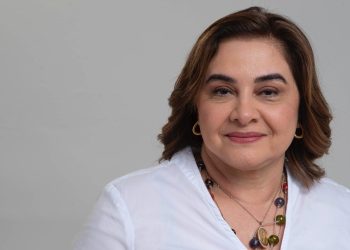 ‘Igual massa de pão, quanto mais batem mais cresço’: Maria do Carmo comenta ataques e manda recado para ‘velha política’