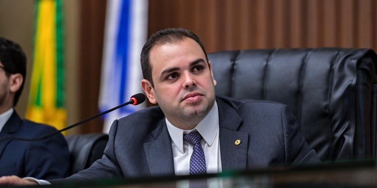 No Julho Verde, presidente Roberto Cidade destaca leis de sua autoria que auxiliam no combate e na prevenção ao câncer no Amazonas