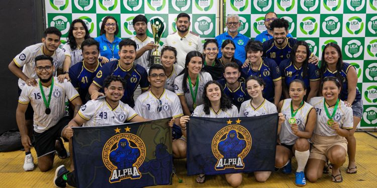 Final de futebol movimenta Arena da Amazônia e marca encerramento dos Jogos Universitários da UEA