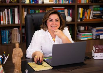 ’Um novo marco em Parintins’, Maria do Carmo comemora primeira turma de Medicina do Baixo Amazonas