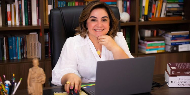 ’Um novo marco em Parintins’, Maria do Carmo comemora primeira turma de Medicina do Baixo Amazonas