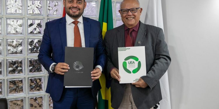 UEA e Unicamp firmam acordo para fortalecer integração em pesquisa, ensino e tecnologia