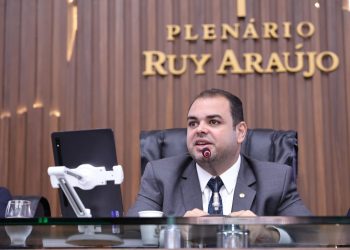 Presidente Roberto Cidade propõe protocolo integrado que amplia atendimento a ribeirinhos impactados por cheias e vazantes