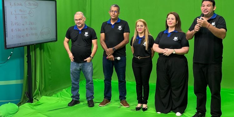 Pré-Vest UEA realiza 3º Aulão Interativo com foco em História, Física, Literatura e Filosofia