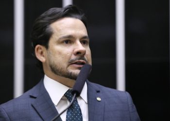 PEC 169 – Câmara pauta proposta do Capitão Alberto Neto que pode facilitar acúmulo de cargos para professores