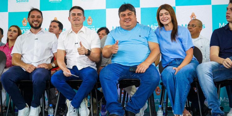 Presidente David Reis prestigia inauguração de escola municipal no Lago Azul