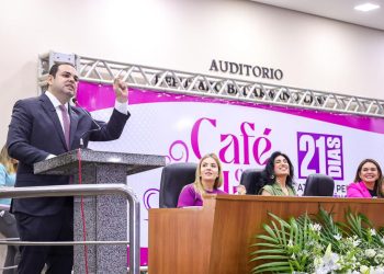 Presidente Roberto Cidade abre programação alusiva aos 21 Dias de Ativismo e reforça ações legislativas de proteção às mulheres