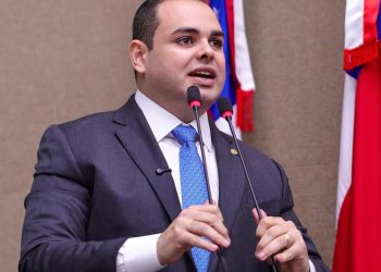 Às vésperas da Black Friday, Roberto Cidade alerta para preços enganosos e propõe nova lei sobre combustíveis