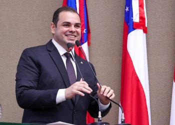 Presidente Roberto Cidade avalia positivamente fase de aplicação de provas do concurso da Aleam e orienta candidatos sobre próximas fases