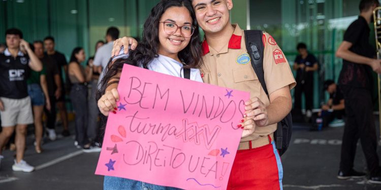 Festa da aprovação: emoção e alegria marcam a divulgação dos resultados do Vestibular e SIS da UEA