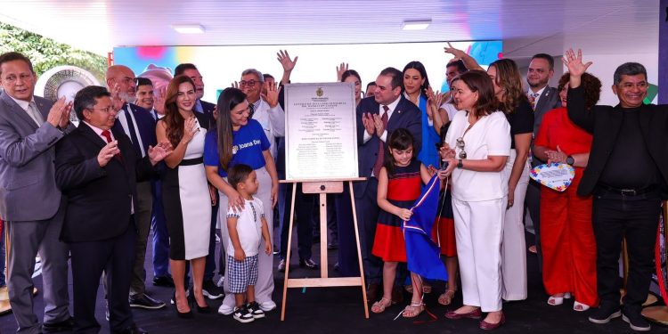 Presidente Roberto Cidade inaugura na Aleam um dos maiores centros de atendimento a pessoas com TEA do país