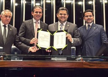 PEC 169 é promulgada no Senado e garante vitória histórica aos professores brasileiros