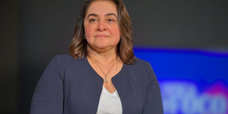 Com segurança e serenidade, Professora Maria do Carmo fala como sua experiência em gestão pode mudar a política no Amazonas
