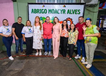Roberto Cidade reafirma compromisso social da Aleam durante entregas do programa Assembleia Participativa