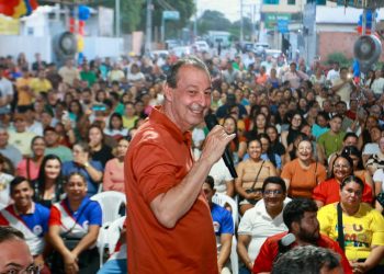 Com apoio do senador Omar Aziz, nova maternidade de Parintins e muro de arrimo consolidam grandes investimentos para o interior do Amazonas