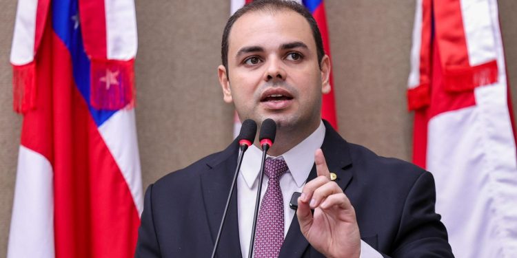 Janeiro Branco: Roberto Cidade reforça compromisso da Aleam com a saúde mental da população