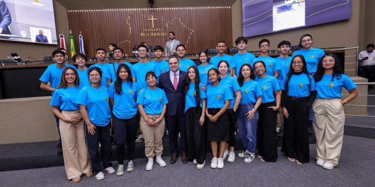 Lei de Roberto Cidade cria marco legal para estimular empreendedorismo digital entre jovens amazonenses