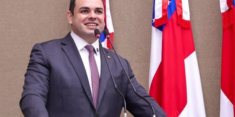 Proposta liderada por Roberto Cidade amplia presença feminina nos espaços de decisão de empresas públicas