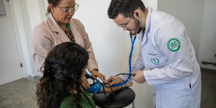 Formação de qualidade: curso de Medicina da UEA obtém nota 3 no Enamed