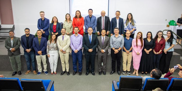 Marco histórico no ensino jurídico: UEA inicia primeiro doutorado em Direito Ambiental do Amazonas