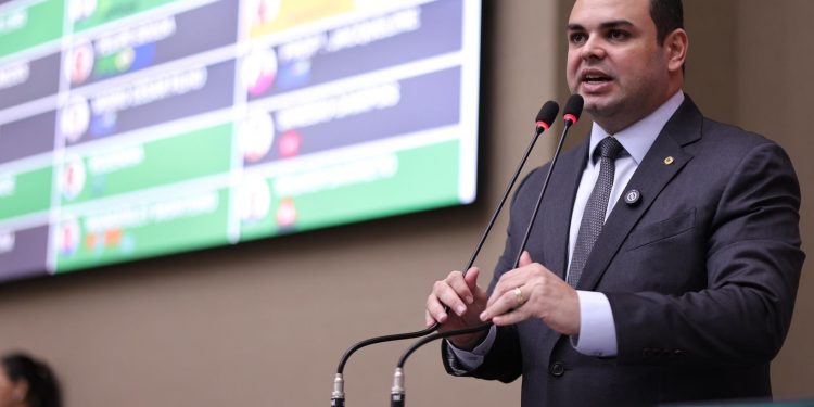 Roberto Cidade propõe selo de incentivo a estabelecimentos que apoiam entregadores por app no Amazonas